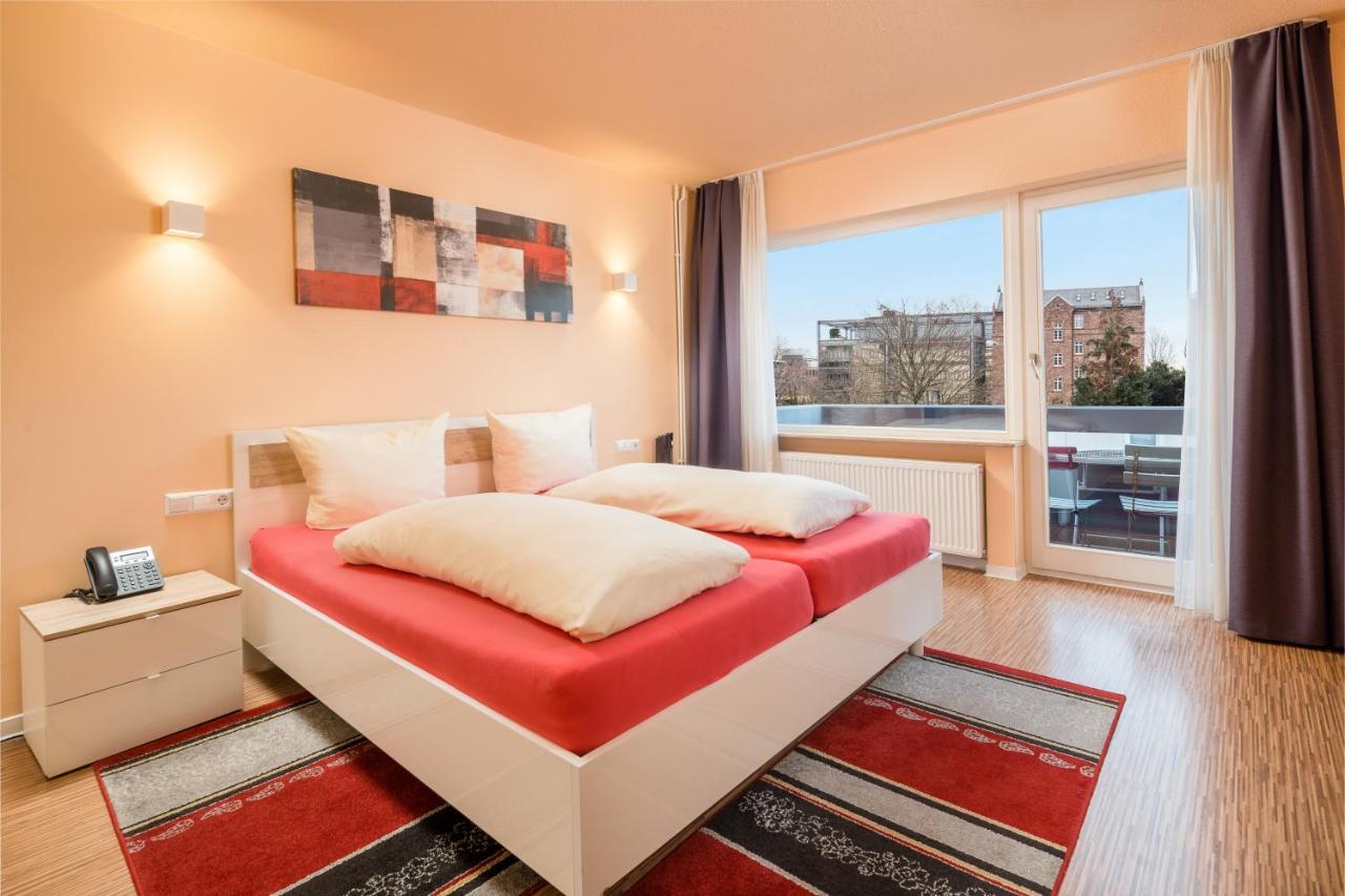 Hotel Am Gottesauer Schloss Карлсруе Екстериор снимка